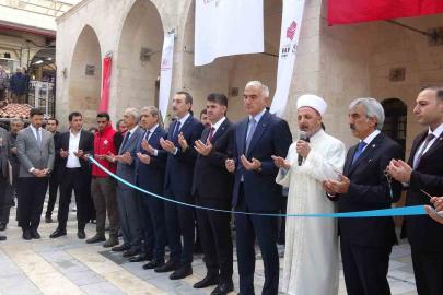 Kilis’te 6 Şubat depreminde hasar gören 3 vakıf eseri ibadete açıldı
