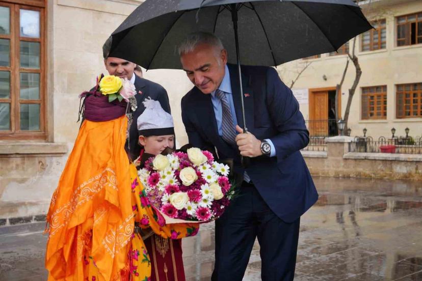 Kilis’te tarihi eserler yürütülen restorasyon çalışmalarıyla yeniden ayağa kaldırılıyor