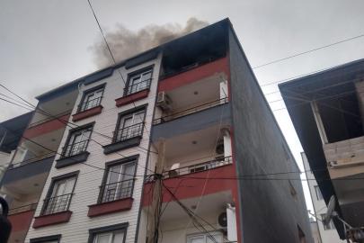 Kırıkhan’da apartman dairesi alevlere teslim oldu