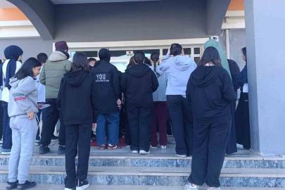 Kırşehir’de bursluluk sınavına 3 bin 423 öğrenci katıldı