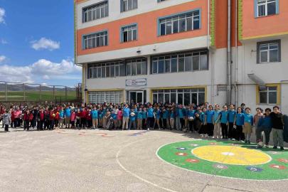 Kırşehir’de öğrenciler Gazze için bağışta bulundu