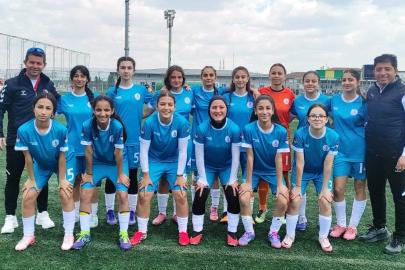 Körfez U15 Kız Futbol Takımı Darıca’dan 4-0 galibiyetle döndü