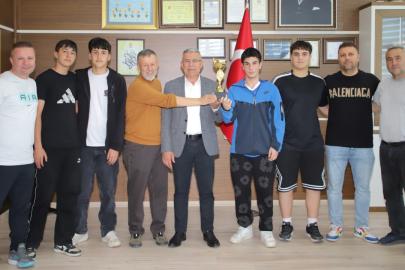 Köşk Belediye Doğanspor Hentbol Takımı Türkiye Şampiyonası’na hazır