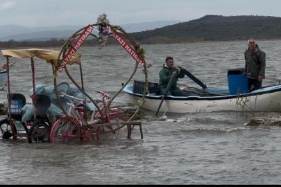 "Küçük Venedik" turizm sezonunu açtı ama yolları kapandı