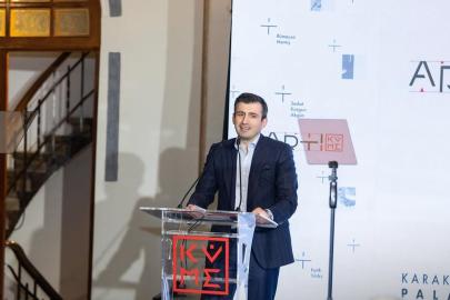 KÜME Mütevelli Heyeti Başkanı Selçuk Bayraktar: "Medeniyet mücadelemizi sanatın aydınlığıyla yeni bir menzile ulaştırıyoruz"