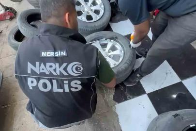 Lastiklere yapılan özel bölmeden 8 kilo 266 gram eroin çıktı