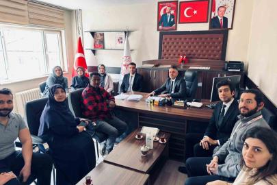 Mardin İl Sağlık Müdürü Yavuz, saldırıya uğrayan personeli ziyaret etti