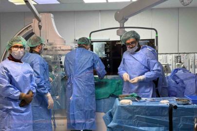MEAH’ta kapalı sistemle yüksek riskli 4 hastanın kalp kapağı değiştirildi