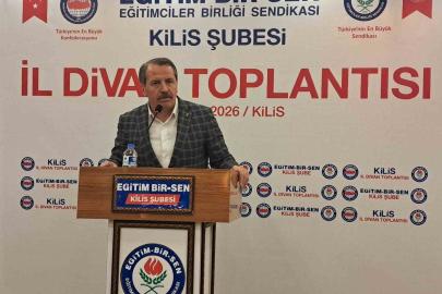 Memur-Sen Genel Başkanı Ali Yalçın: "Okullarda gerekirse tuşlu telefonlara dönüş olabilir"