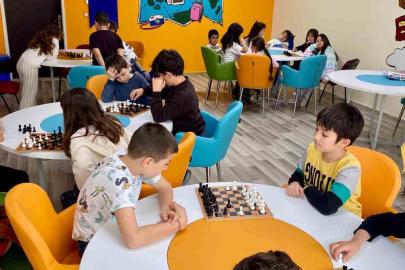 Menteşe’de hamle sırası gençlerde