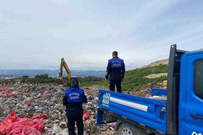 Mersin’de sağlıksız şekilde taşınan çiğ köfte kolilerine el konuldu