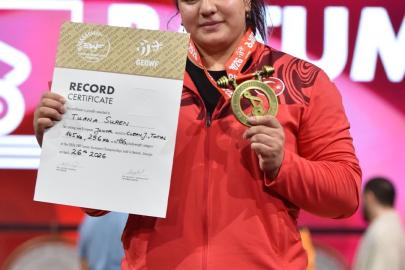 Milli halterci Tuana Süren, Avrupa üçüncüsü