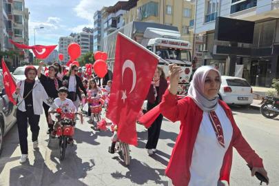 Minik öğrenciler 3 tekerlekli bisikletleriyle kaymakamlığı ziyaret etti