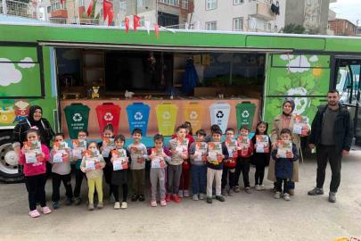Minik öğrencilere gezici araçla sıfır atık dersi