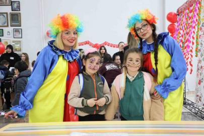 Minikler için üniversitede şenlik