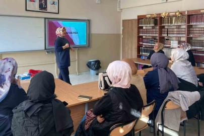 Modüler Aile Eğitim Programı kapsamında aile eğitimleri yaygınlaştırılmaya devam ediyor