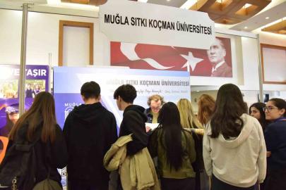 MSKÜ, tercih ve tanıtım fuarında aday öğrencilerle buluştu