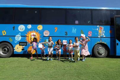 Nazilli’de çocuklara özel Mobil Oyun Otobüsü mahalle mahalle geziyor