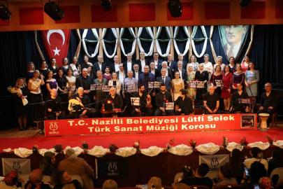Nazilli’de "Şarkılarda Anılar" konserine vatandaşlar ilgi gösterdi
