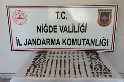 Niğde Bor’da tarihi eser operasyonu: 290 adet eser ele geçirildi