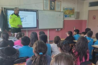 Niğde’de narkotik ekiplerinden vatandaşlara bilgilendirme