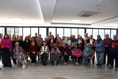 Nilüferli kadınlardan huzurevi sakinlerine gönül köprüsü