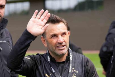 Okan Buruk: "4 sene üst üste şampiyon olacağımıza yüzde 100 inanıyorum"