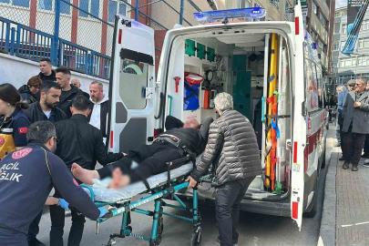 Okul önünde silahlı saldırı: 2 yaralı