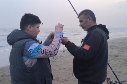 Oltalar, birincilik için denize atıldı