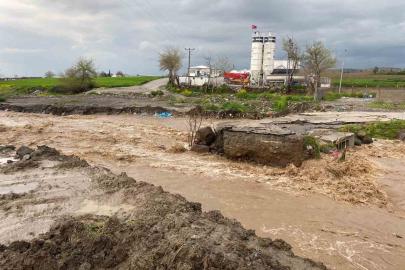 Osmaniye’de yağış felaketi: Yollar kapandı, ulaşım aksadı