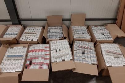 Otobüste tavan klimasına gizlenen 45 bin 200 paket sigara gümrüğe takıldı