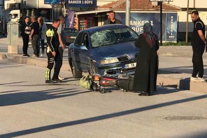 Otomobil ile motosiklet çarpıştı: 1 yaralı