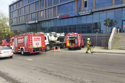 Pendik’te plaza yangını: Dumandan etkilenen vatandaşlar kurtarıldı
