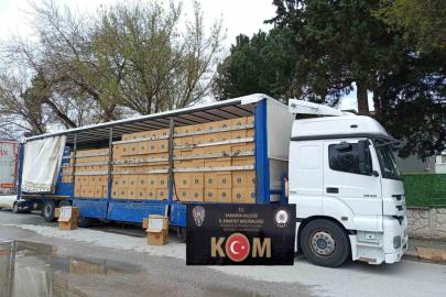 Polis kaçakçılığa izin vermiyor: 8 milyon boş makaron ele geçirildi