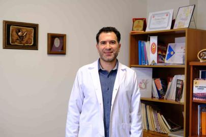 Prof. Dr. Koçkaya: "Sokak hayvanlarına karşı sorumluluklarımız var"