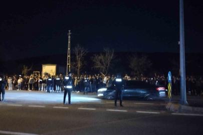 Samandıra’da Fenerbahçeli taraftarlar yönetim ve futbolculara tepki gösterdi