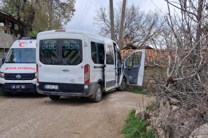 Samsun’da öğrenci servisi direğe çarptı: 12 yaralı