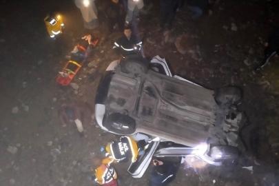 Samsun’da otomobil köprüden dere yatağına uçtu: 2 yaralı