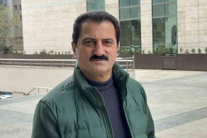 Samsunlu türkücü Tatlıses’e benzerliğiyle ilgi odağı oldu