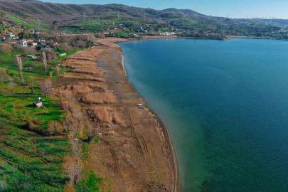 Sapanca Gölü’nde kaçak yapı yıkım çalışmalarının ikinci etabına başlandı