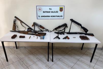 Sason’da kaçak silahlar ele geçirildi, 2 kişi tutuklandı