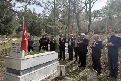 Şehit Polis Memuru Mustafa Yavuz mezarı başında anıldı