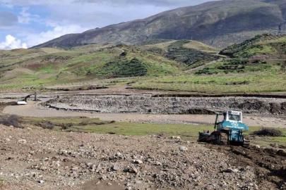 Siirt’te taşkın riskine karşı müdahale çalışmaları sürüyor