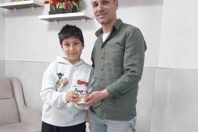 Simav’da minik yürekten büyük bağış