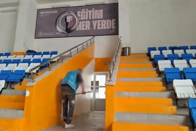 Sinop’ta yüzme havuzu yükümlülerin eliyle yenilendi