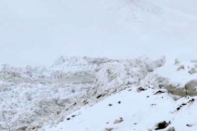 Şırnak’ta ilkbaharda kar yağışı: 2 bin 200 rakımda ikinci çığ şoku yaşandı