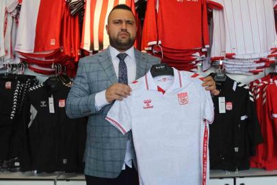 Sivasspor’a bin biletlik destek