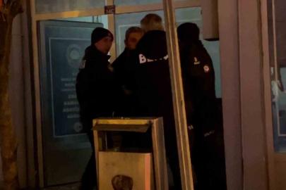 Sokak ortasında karısıyla kavga eden alkollü şahıs gözaltına alındı