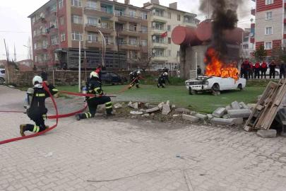 Sorgun itfaiyesi yangın tatbikatında tam not aldı