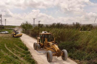 Tarsus’ta yağıştan zarar gören yollar yeniden düzenlendi